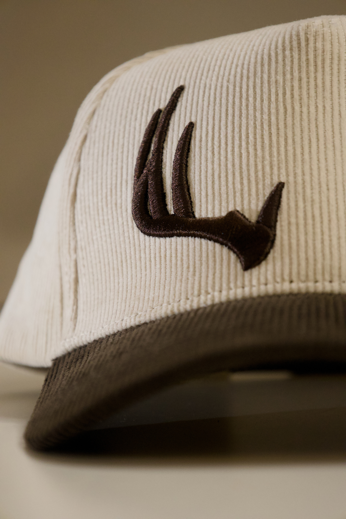 8005 Whitetail Antler Cap